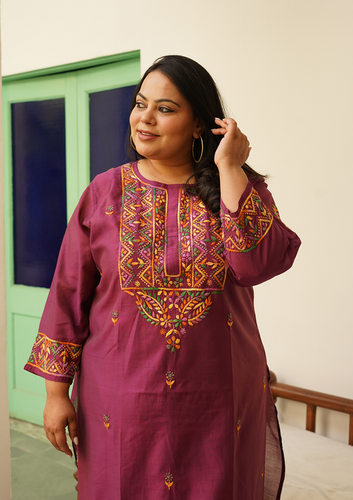 Aafna Chikankari Chanderi Straight Kurta Set with Inner