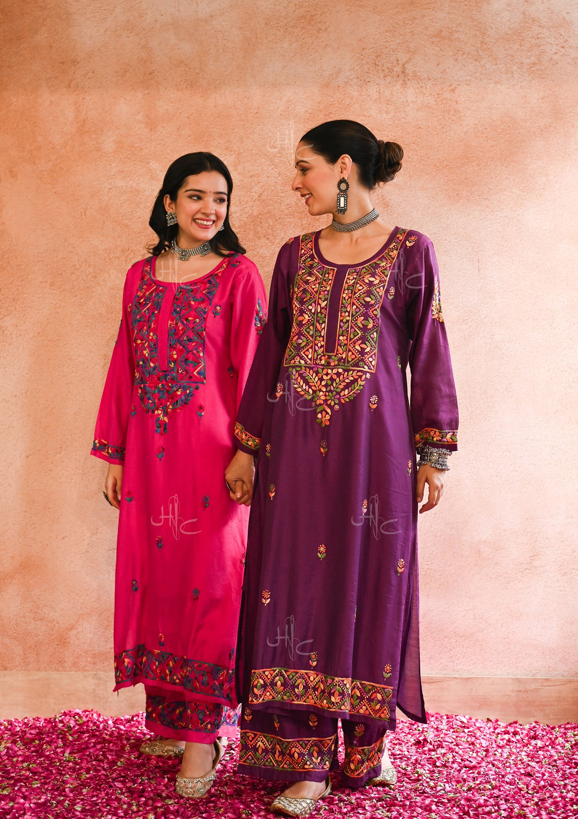 Aafna Chikankari Chanderi Straight Kurta Set with Inner