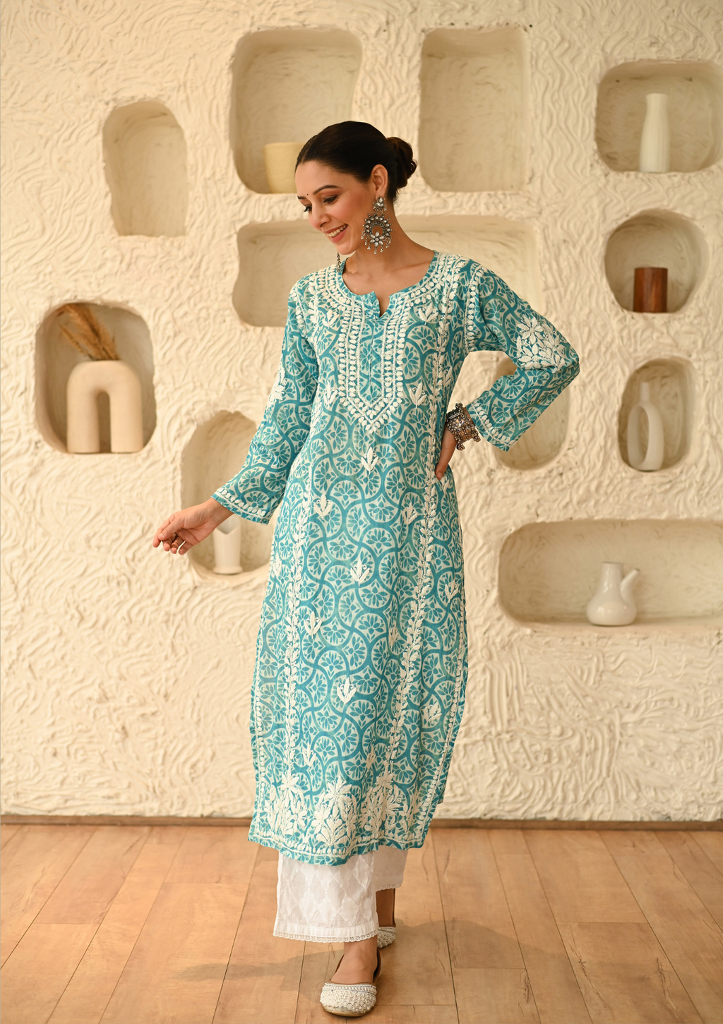 Aidah Chikankari Printed Mulmul Straight Kurta